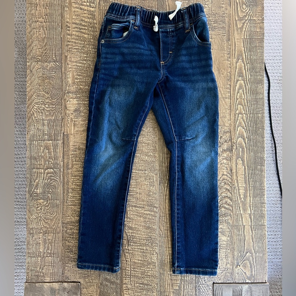 Boys Gap Stretch Slim pull-up jeans. Size small. Excellent condition.